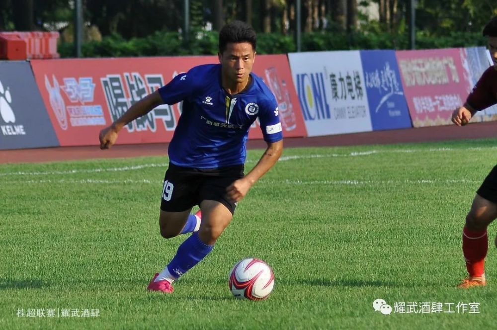  曼城三球完胜阿森纳，哈兰德双响锁定胜局  